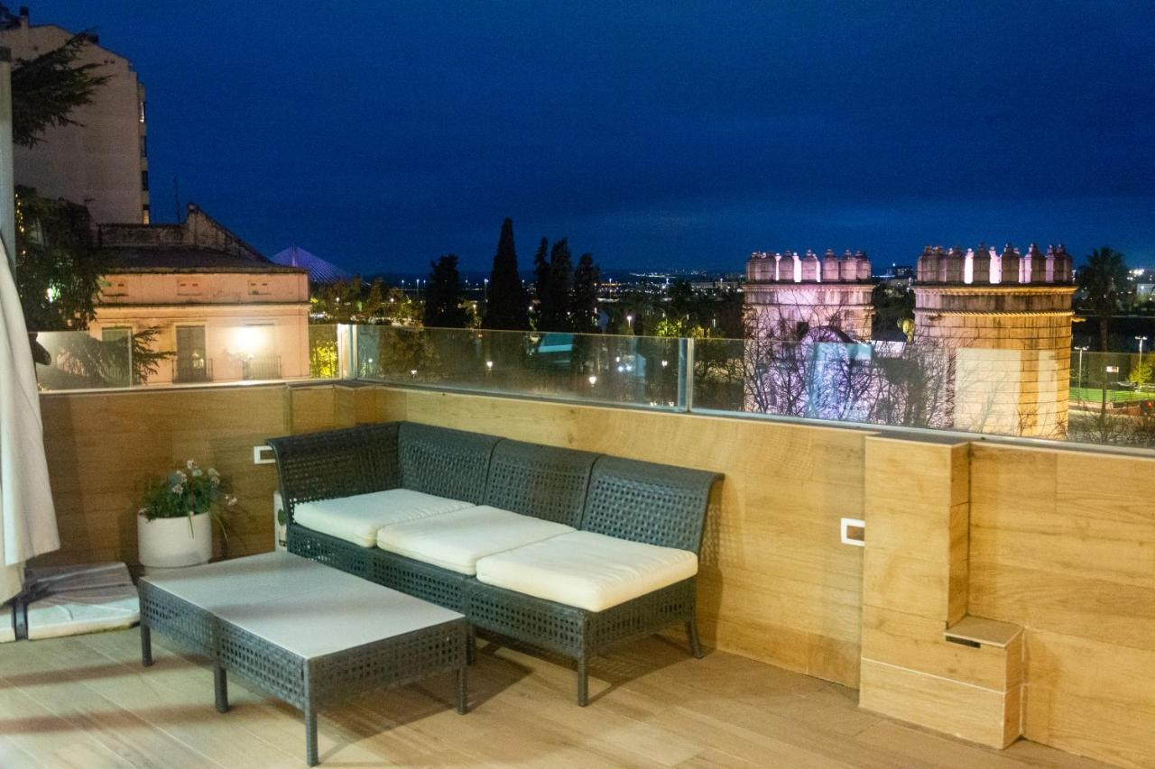 Alojamientos Puerta Palma Con Vistas Y Parking Badajoz Dış mekan fotoğraf