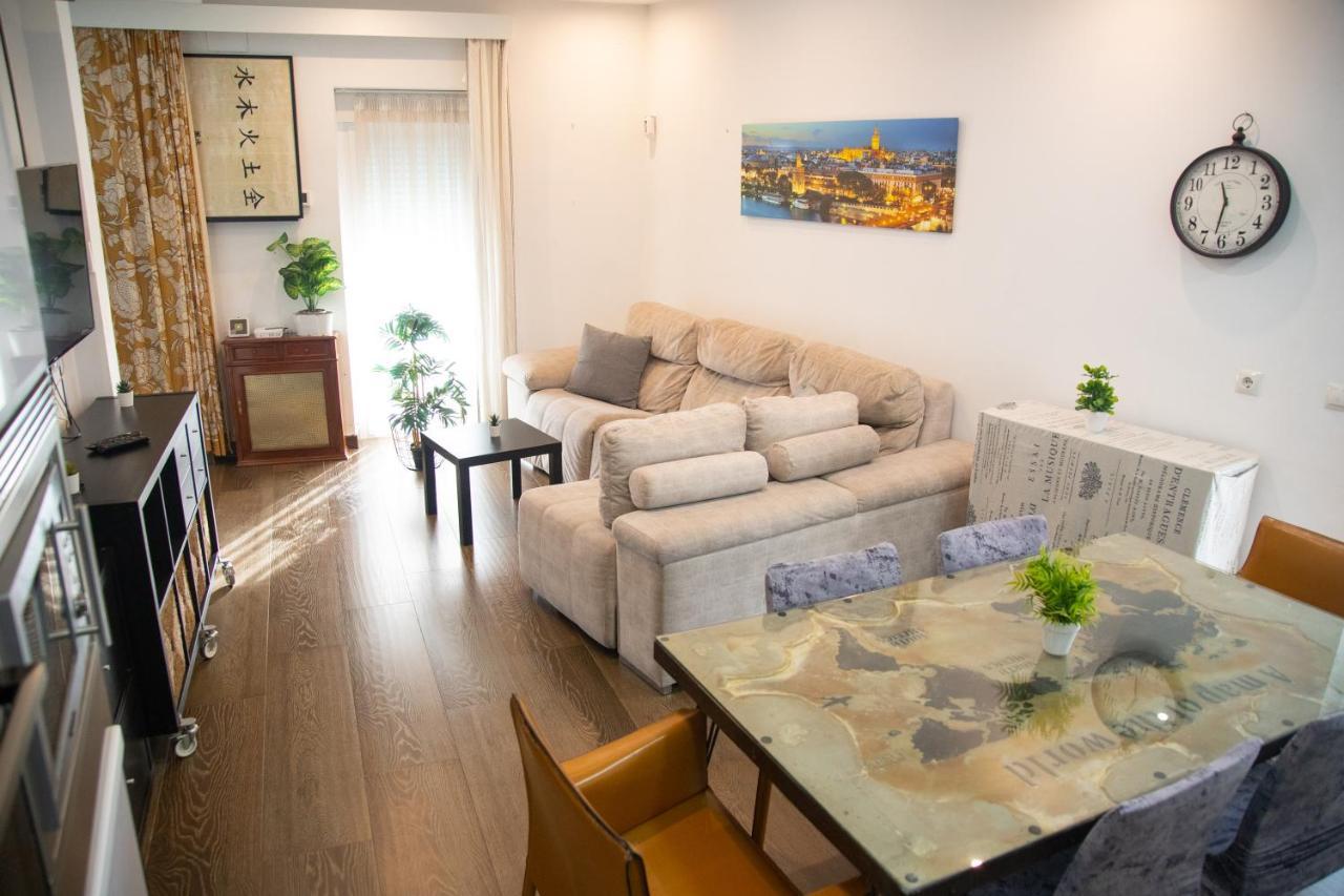 Alojamientos Puerta Palma Con Vistas Y Parking Badajoz Dış mekan fotoğraf